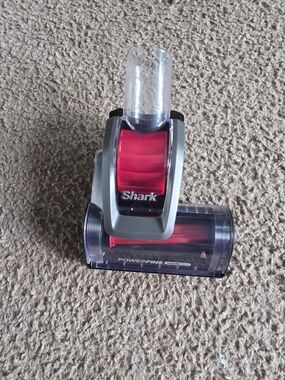 Shark PowerFins Replacement Brush Head in Red & Silver